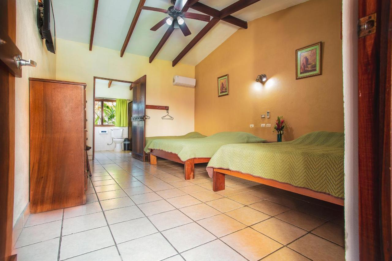Hotel La Hacienda Quesada  Exteriör bild
