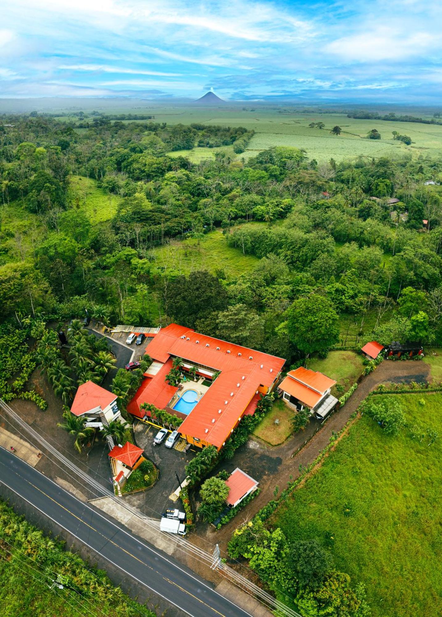 Hotel La Hacienda Quesada  Exteriör bild